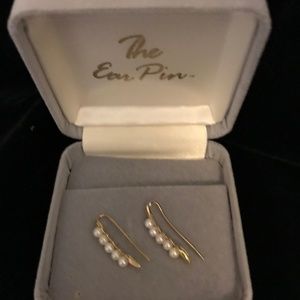 Pearl Earring Pin
